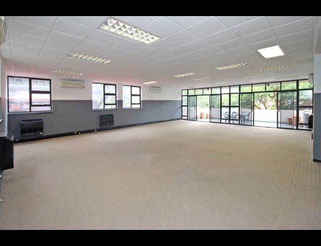 476M² BUILDING TO LET IN SUNNYSIDE
